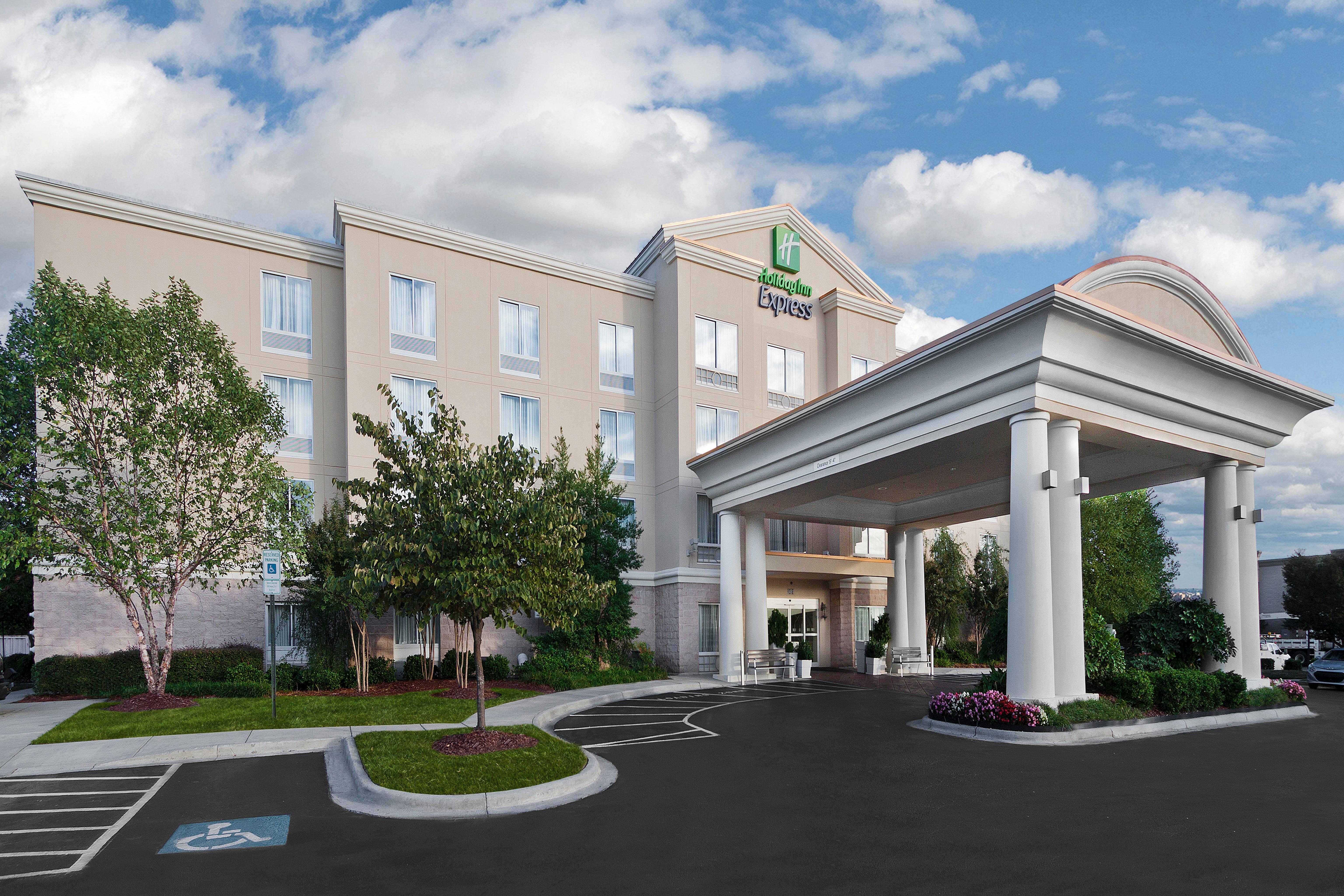 Holiday Inn Express Hotel & Suites - Concord By Ihg Kannapolis Dış mekan fotoğraf