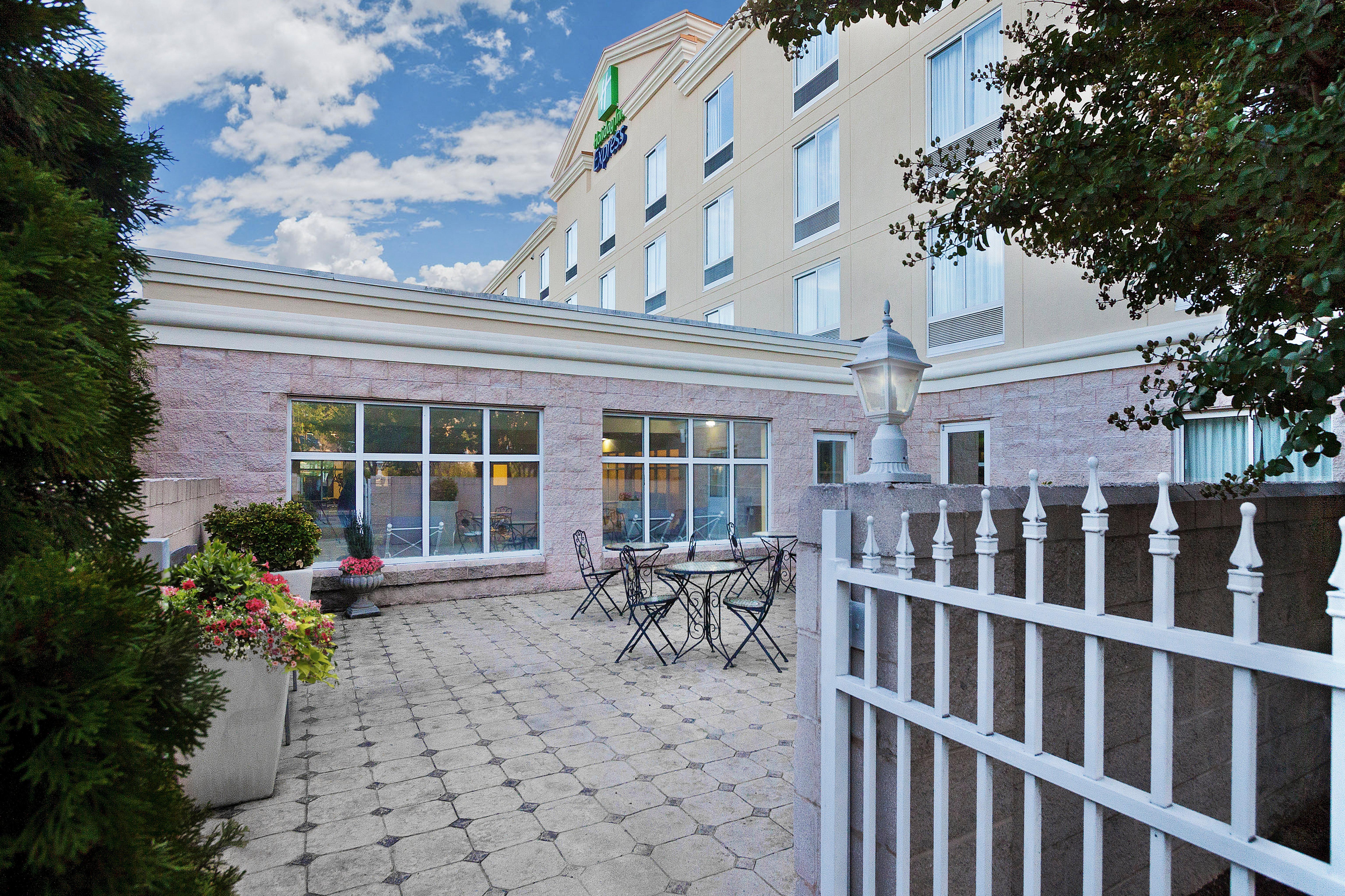 Holiday Inn Express Hotel & Suites - Concord By Ihg Kannapolis Dış mekan fotoğraf